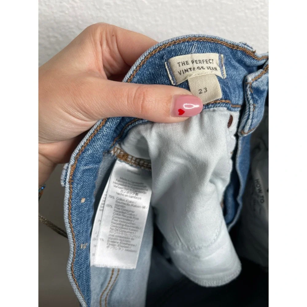 Madewell The Perfect Vintage Jean High‎ Rise Distressed Tapered Light Wash 23